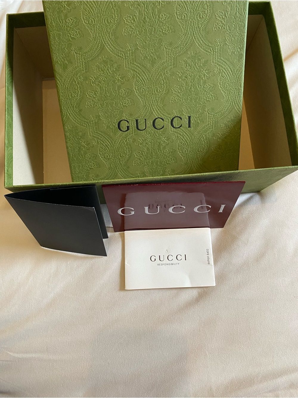 🛍️Gucci Authentic Green Gift Bag and Box Ensemble. May Sell Separate - Picture 2 of 10